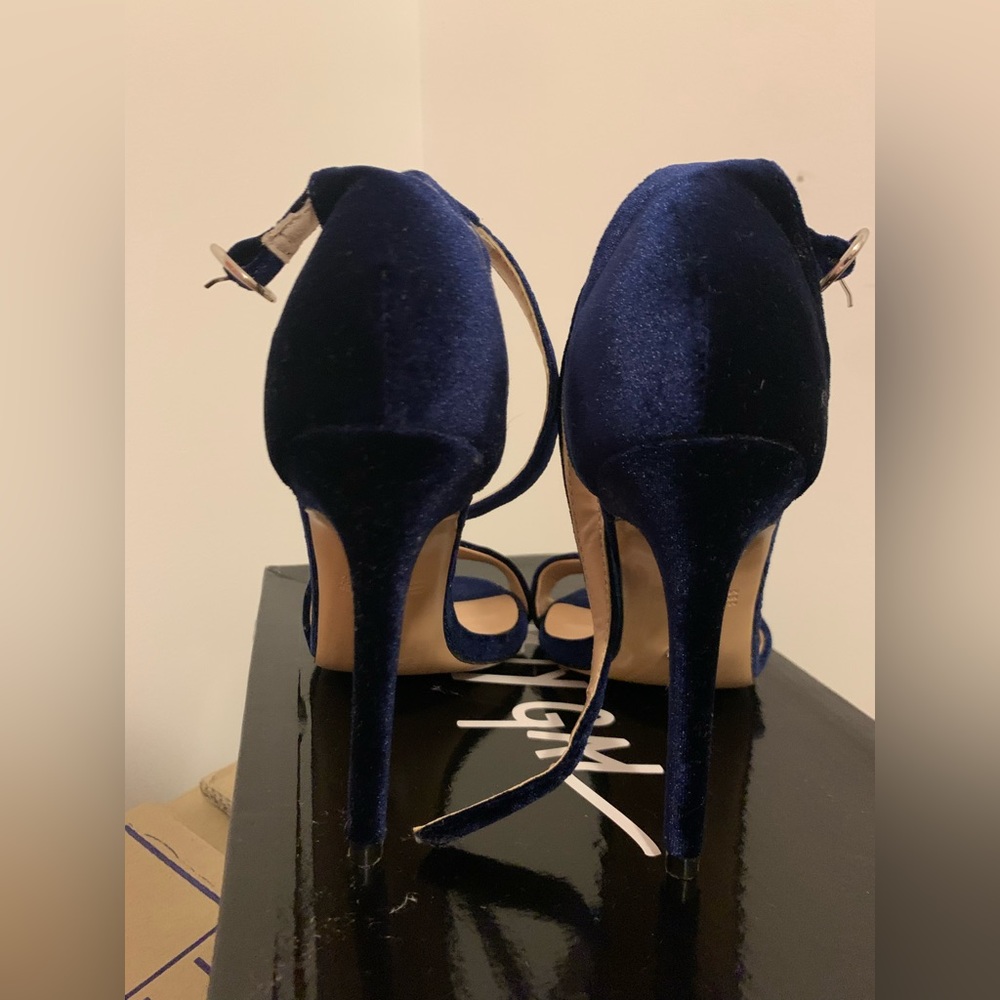 Tony Bianco Velvet Heels 🦋 - Picture 6 of 8
